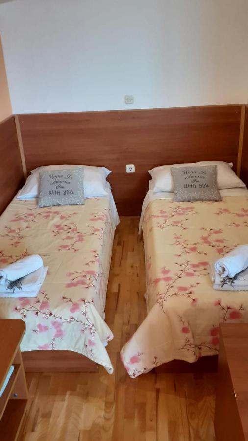 Apartments Veni Up Starigrad Paklenica Dış mekan fotoğraf