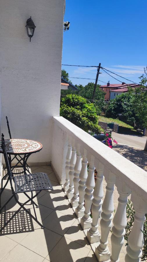 Apartments Veni Up Starigrad Paklenica Dış mekan fotoğraf