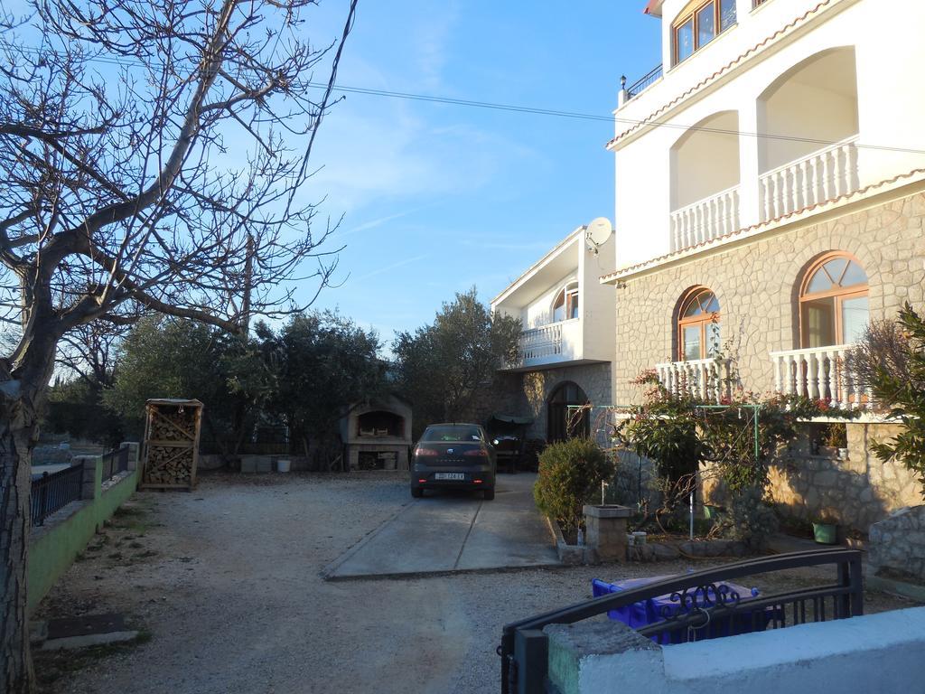 Apartments Veni Up Starigrad Paklenica Dış mekan fotoğraf
