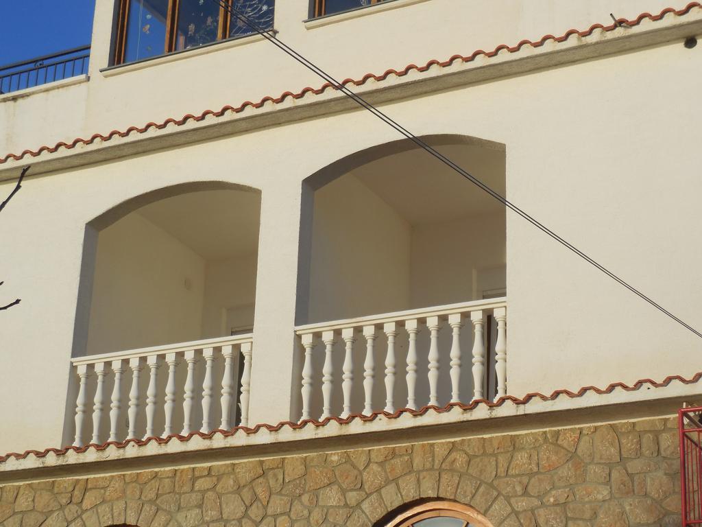 Apartments Veni Up Starigrad Paklenica Dış mekan fotoğraf